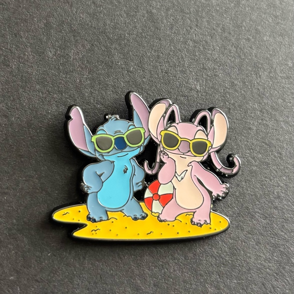 Loungefly Stitch and Angel Pin